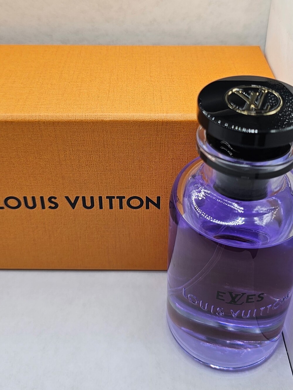 ☀️1 Btl✅️ LOUIS VUITTON ELVES FRAGRANCE💯100ML BOTTLE ➕️ 💥8pc=16ML✅️ - Picture 5 of 16